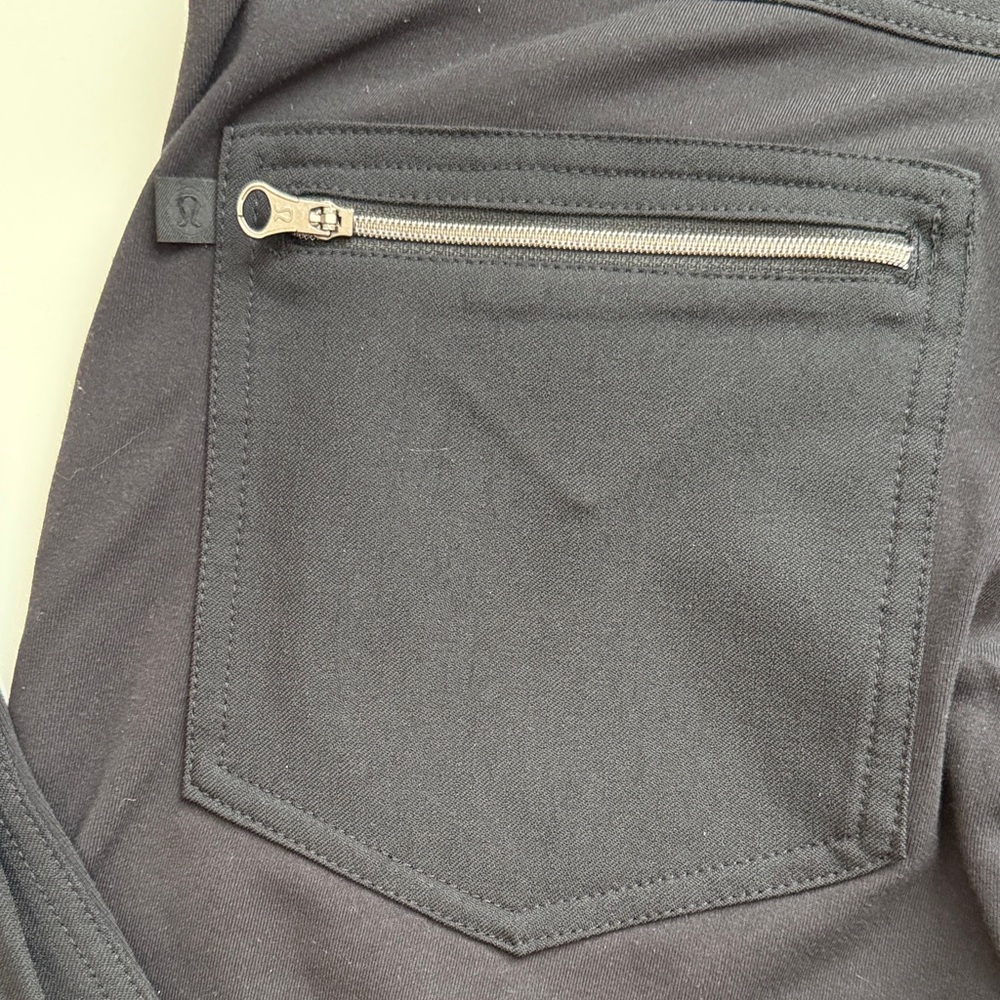 Lululemon Black Pant with Zipper Pockets - Picture 5 of 11